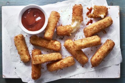 Thumbnail for Air fryer mozzarella sticks
